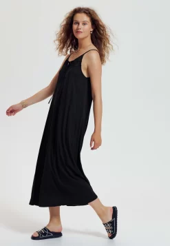 Longue - Robe En Jersey - Noir -Promod 0d0870a2cf4c4792845f5835d1f33023 scaled