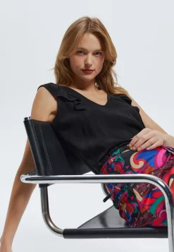 À Volants - Blouse - Noir -Promod ce77875978384a60a28076a86a73bbb3 scaled